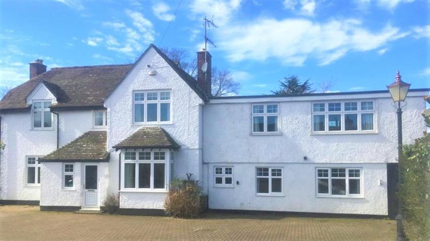 Dove House Bed & Breakfast Cheltenham Exterior photo